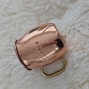 One copper mug